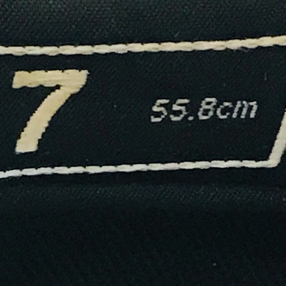 New Era's NBA Miami Heat Fitted Size 7 Black and Maroon Basketball Wool Cap - Picture 13 of 16